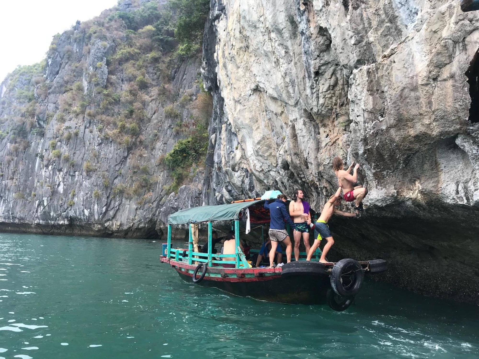 Cat Ba Victory Hostel Dong Khe Sau Dış mekan fotoğraf
