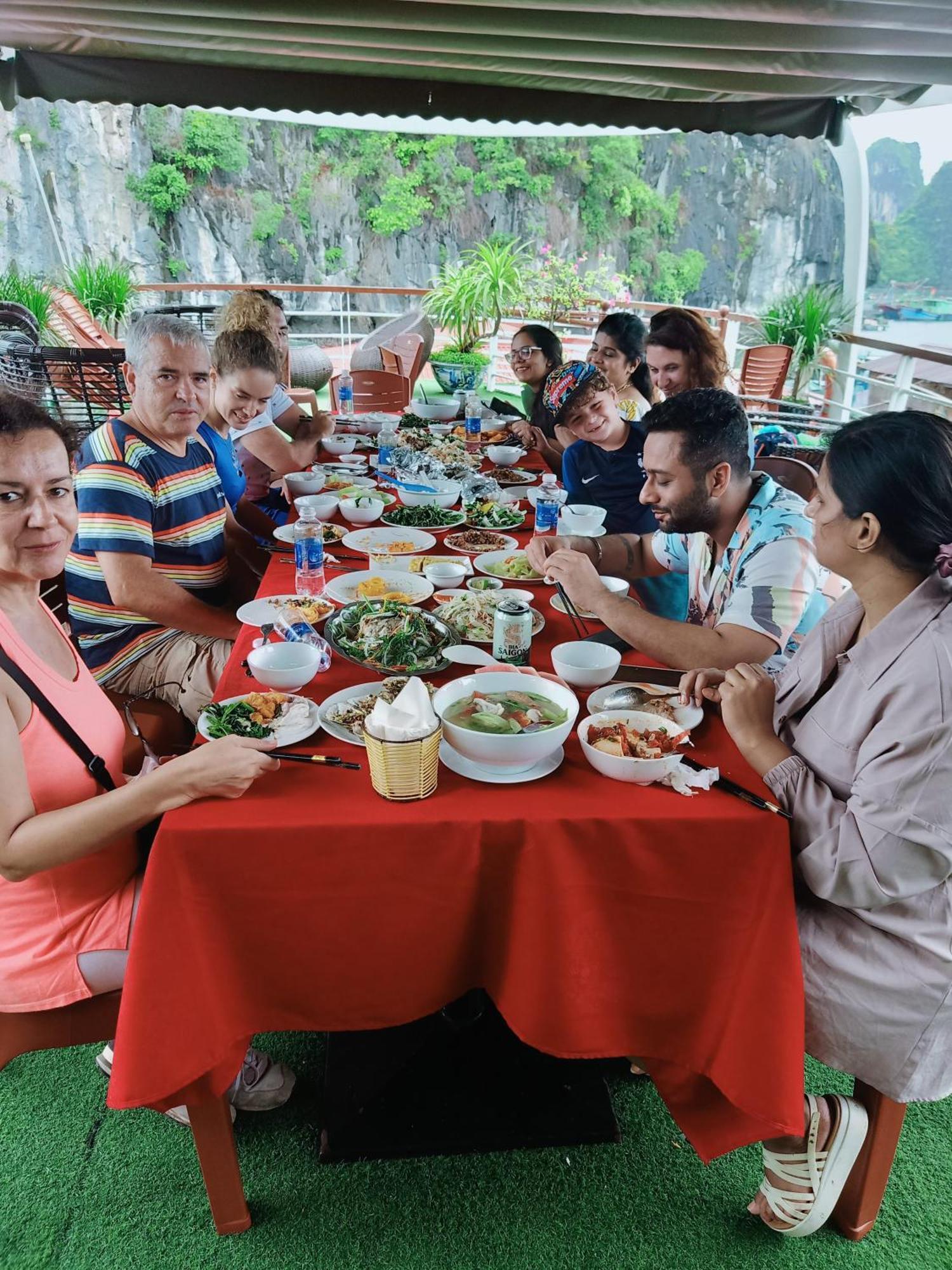 Cat Ba Victory Hostel Dong Khe Sau Dış mekan fotoğraf